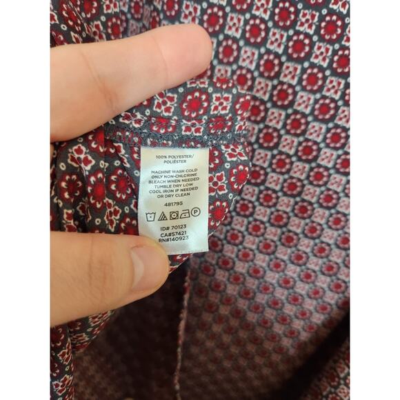 Loft Women's Multicolor Geometric Printed Keyhole Neck Sleeveless Blouse Size 16 - Picture 4 of 6